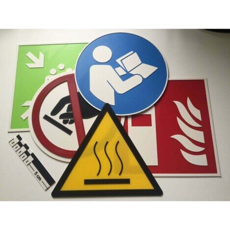 indicator de securitate  proprietate privata parcare interzisa